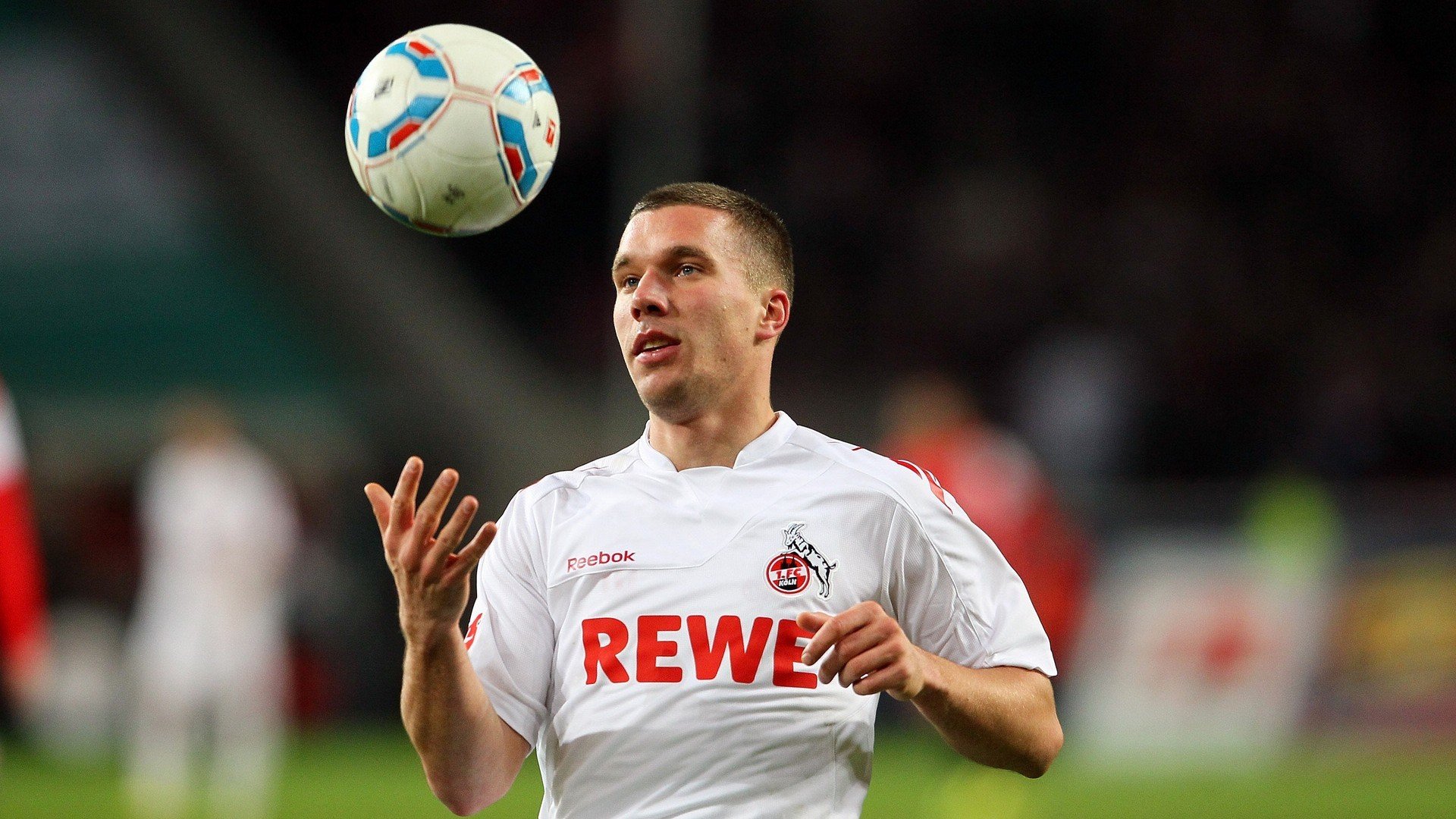 “英雄救援”——赛场紧急救援中的感人瞬间,紧急救援 英雄